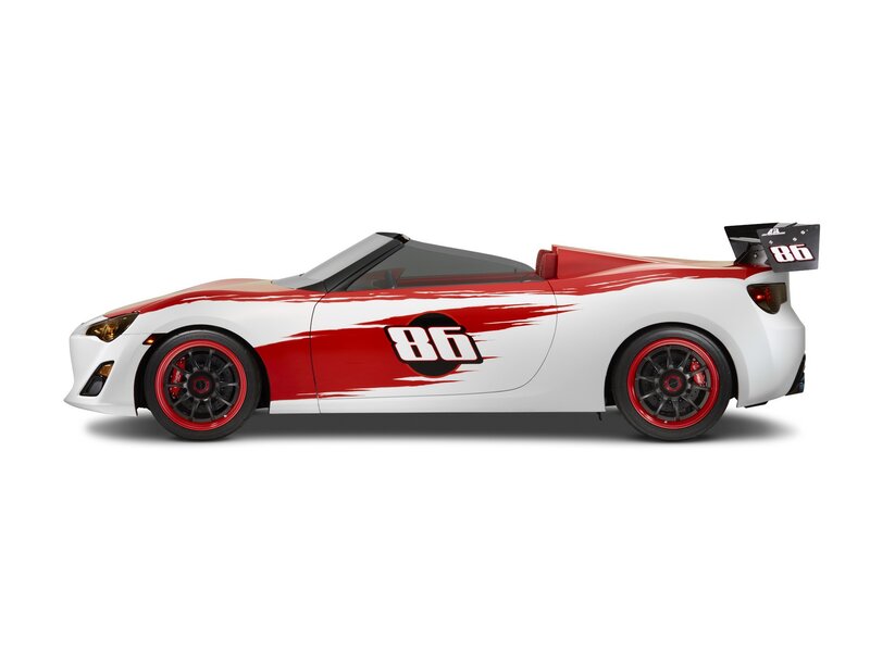 White and Red Race Car — Dynamic, Photograph, Number 86