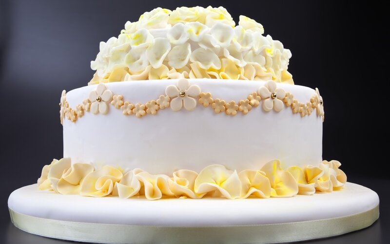 White and Yellow Cake