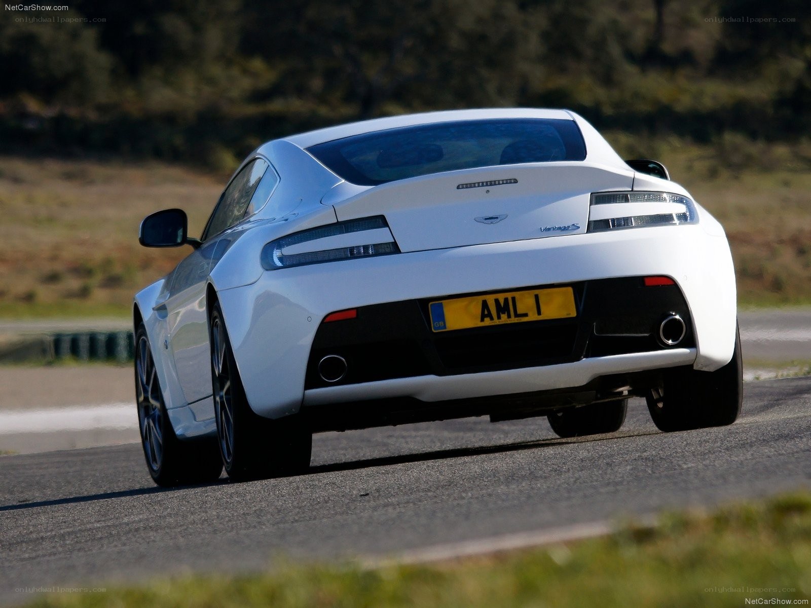 white aston martin vantage s