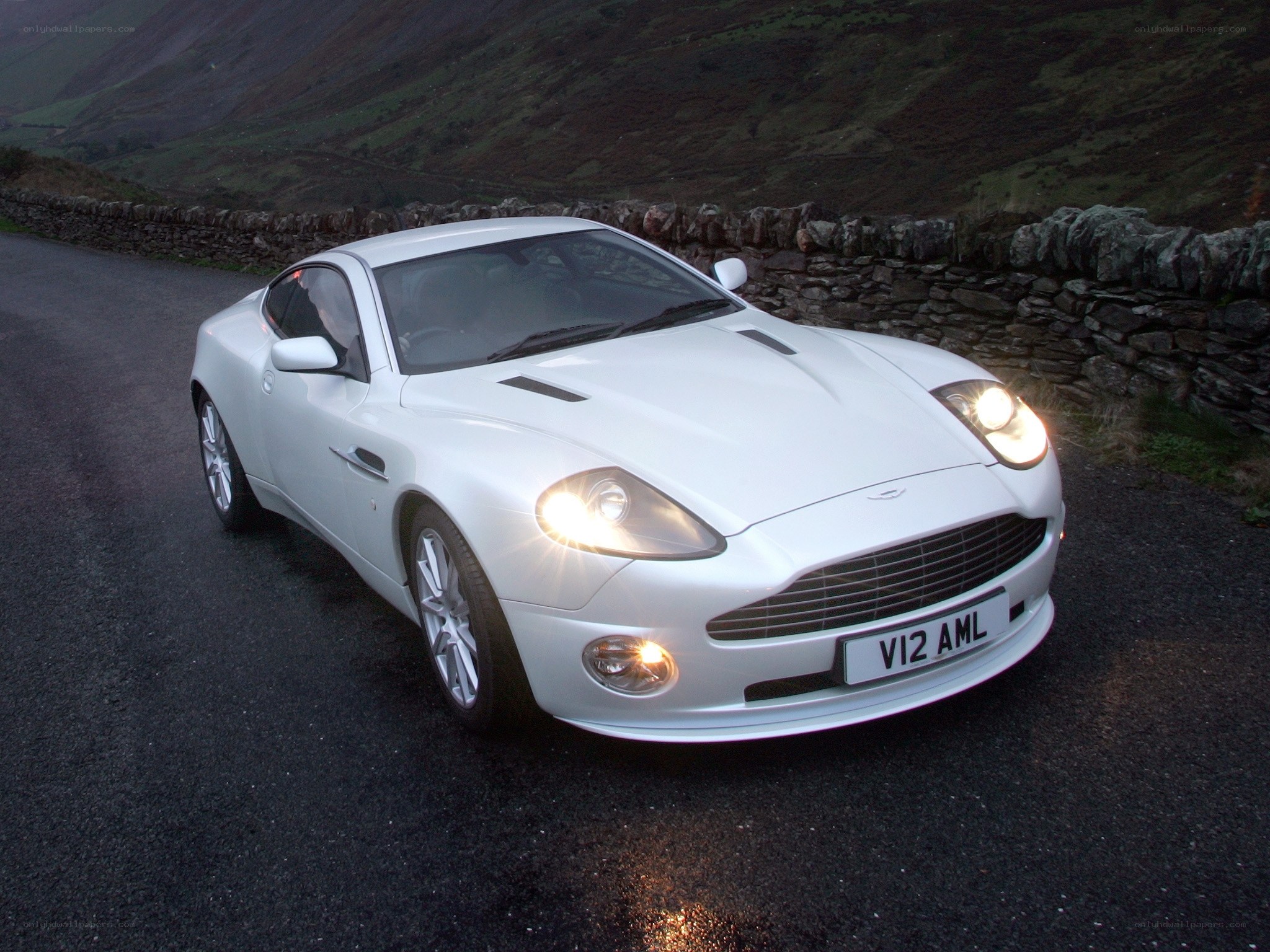 White Aston V12 Vantage