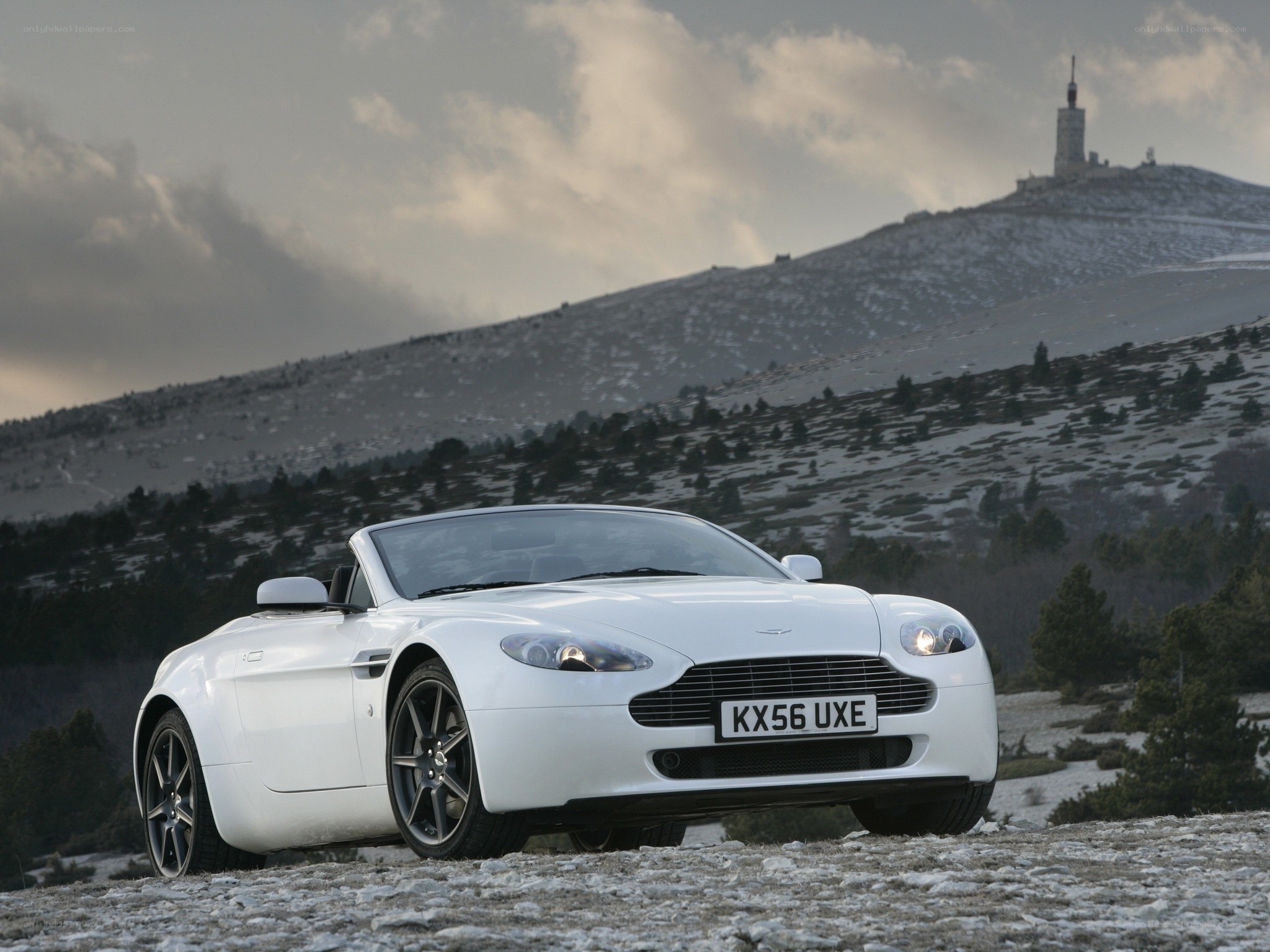 White Aston V8 Vantage Roadster