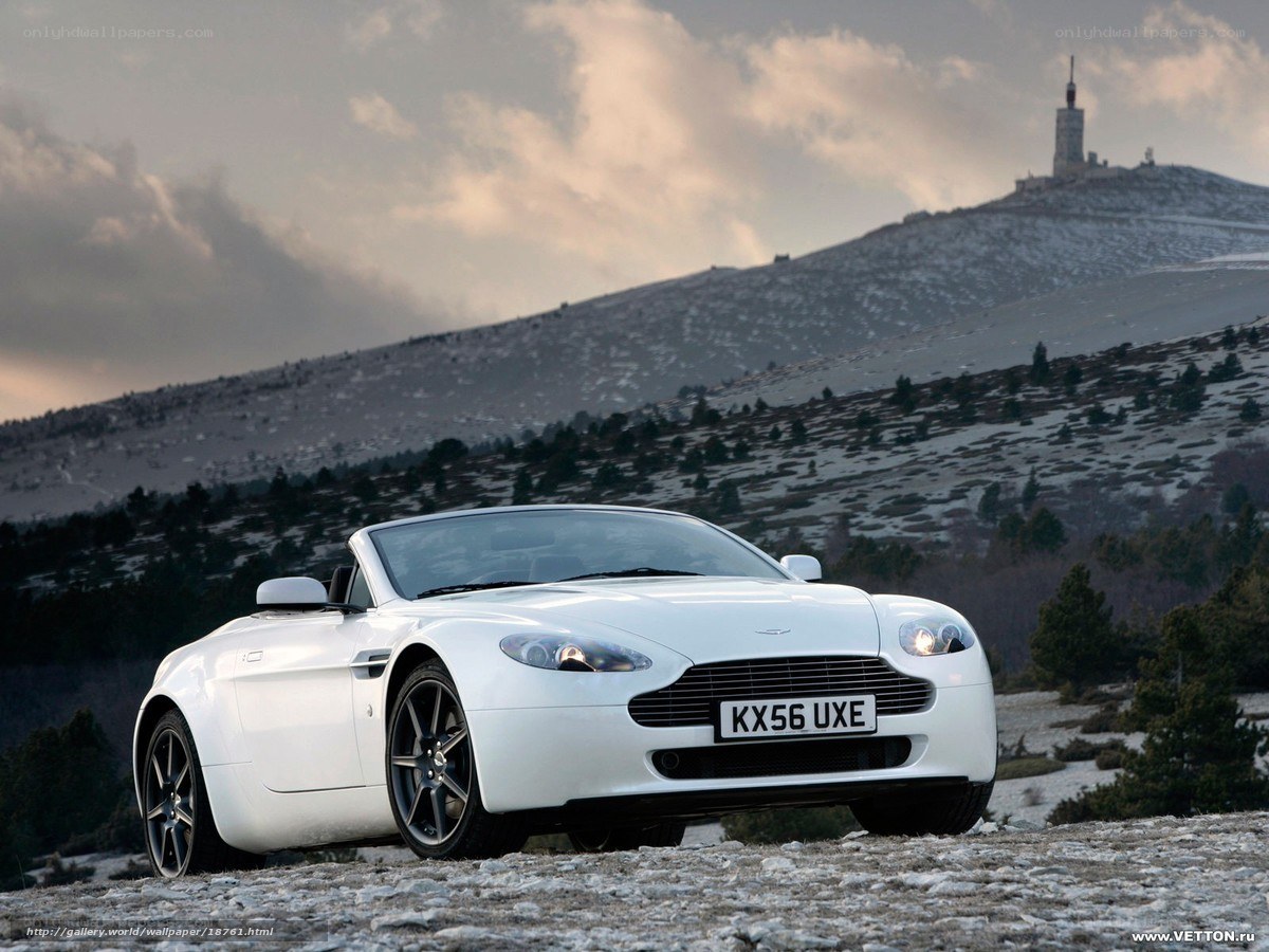 White Aston V8 Vantage