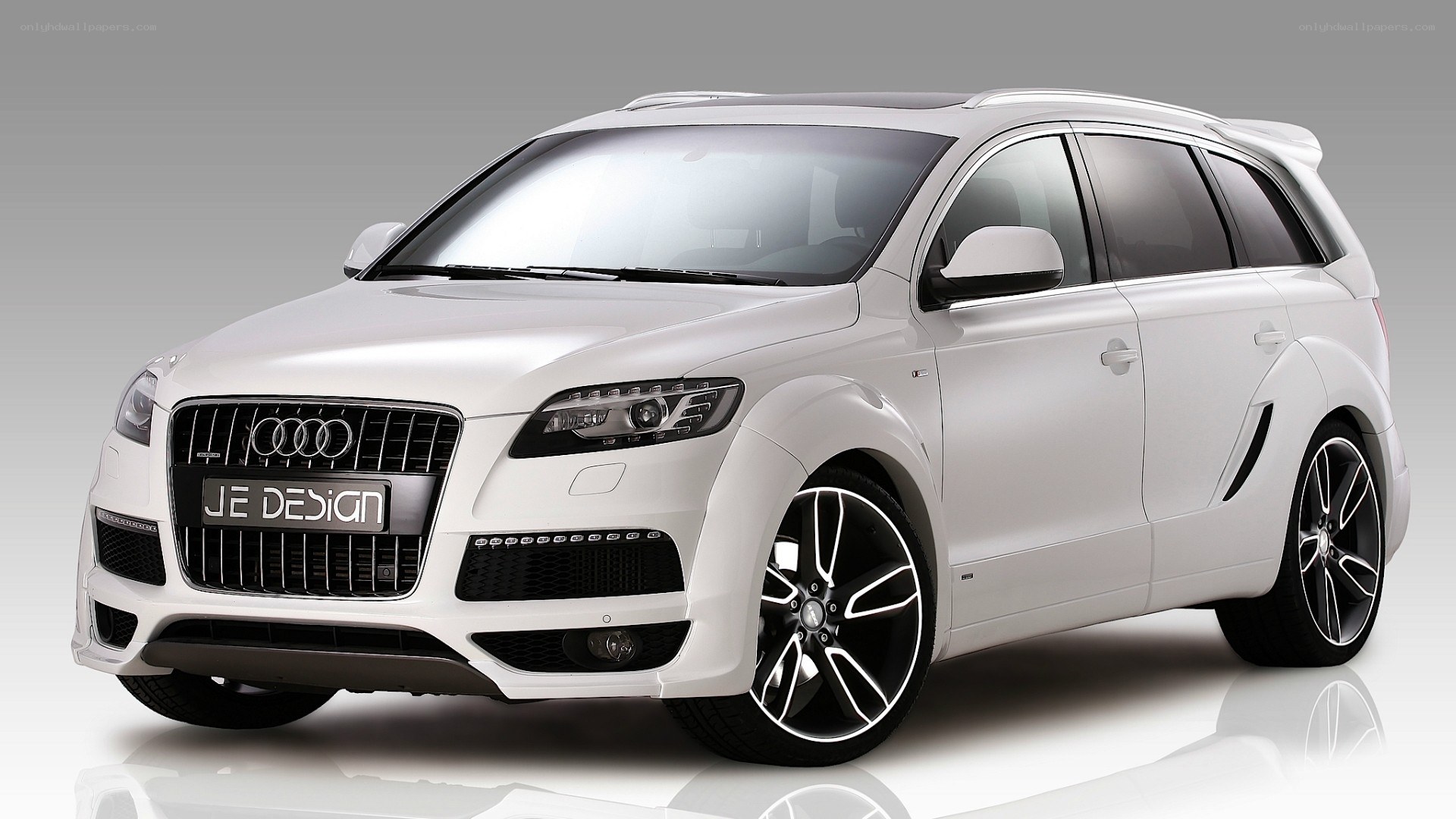 White Audi Q7 by JE Design