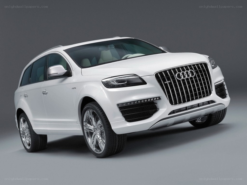 White Audi Q7 SUV