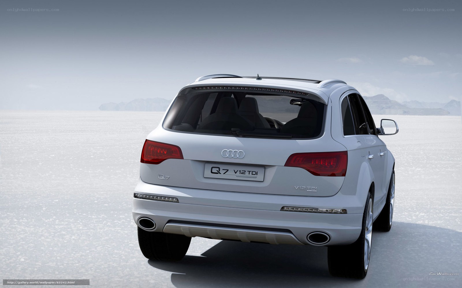 White Audi Q7 V12 TDI