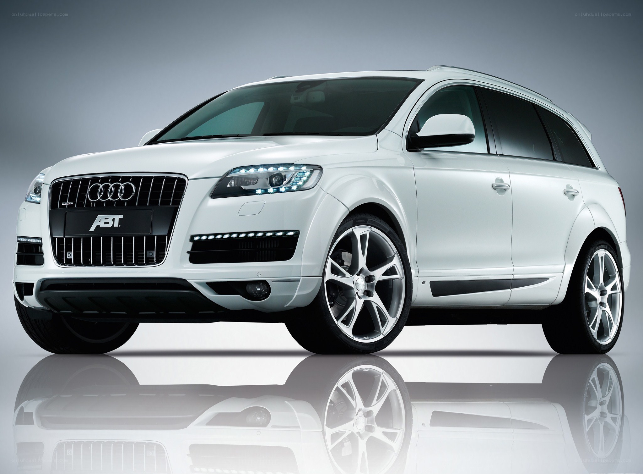 White Audi Q7 with ABT tuning