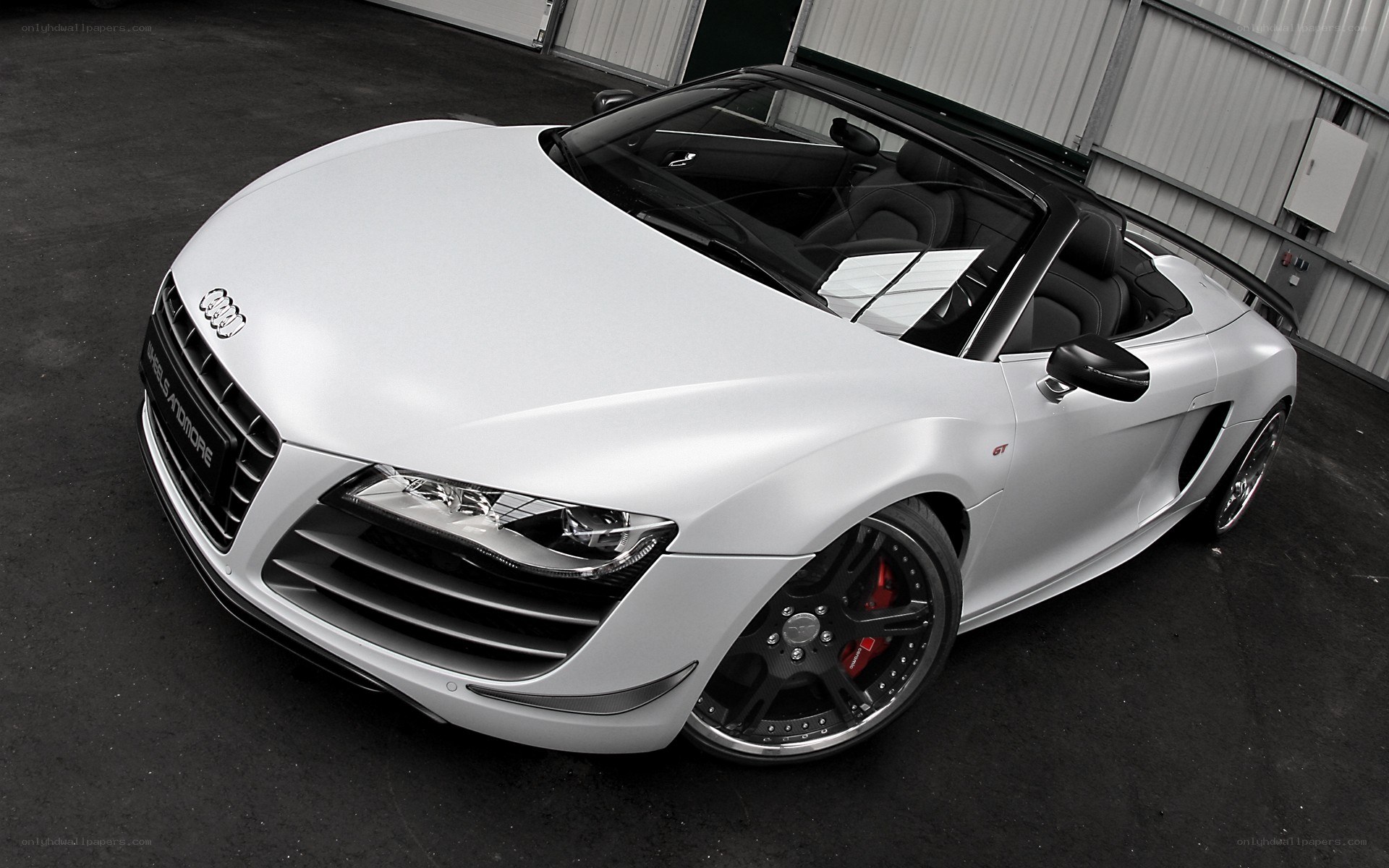 white audi r8 convertible