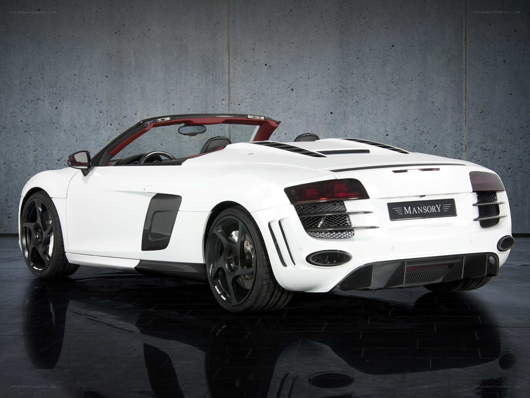 white audi r8 convertible