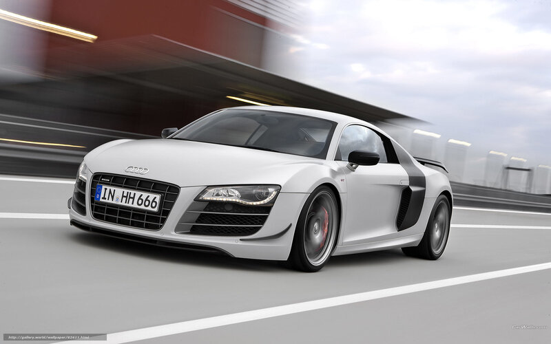 White Audi R8 GT in motion