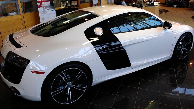 white audi r8 sports car