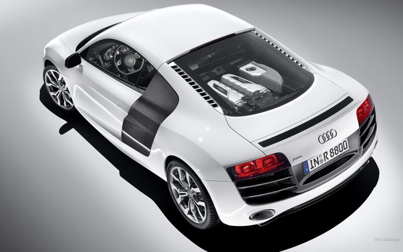 white audi r8 sports car