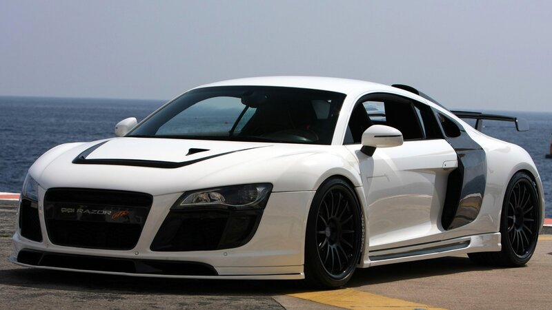 white audi r8 sports car