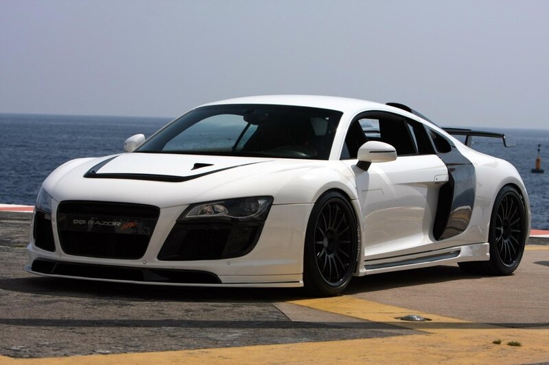 white audi r8 sports car