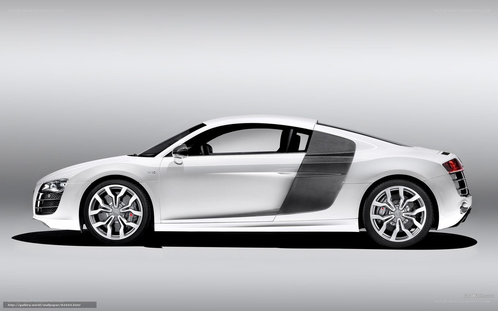white audi r8 sports car