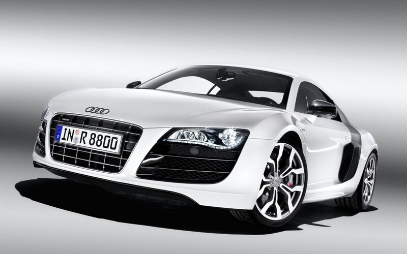 white audi r8 sports car