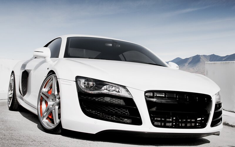 white audi r8 sports car
