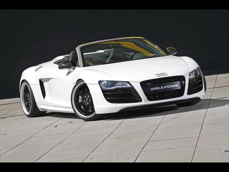 White Audi R8 Spyder — Dramatic