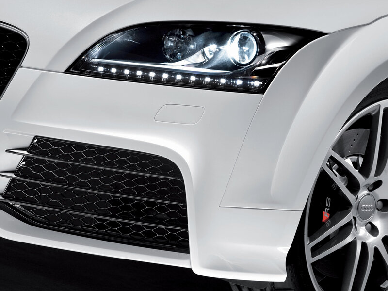 white audi rs car front