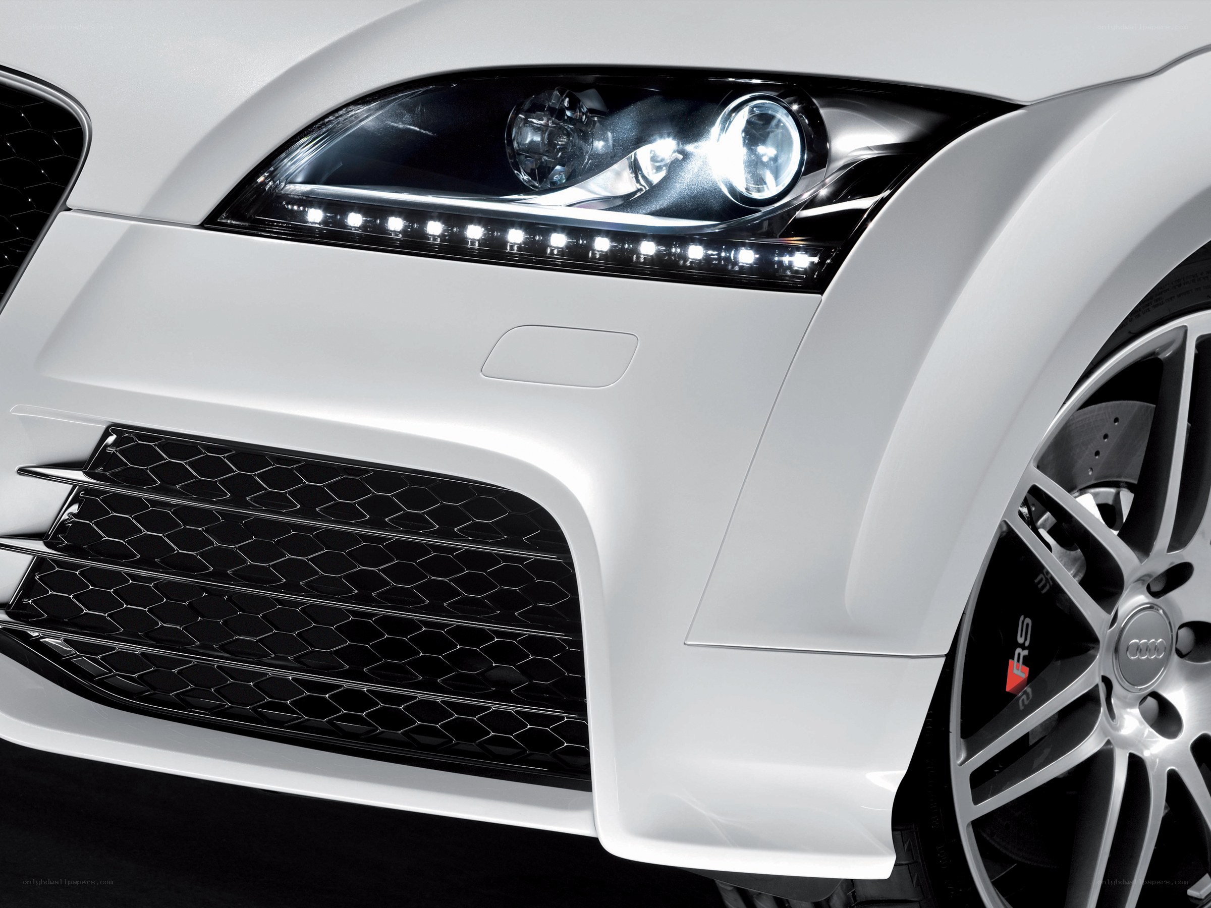 white audi rs car front