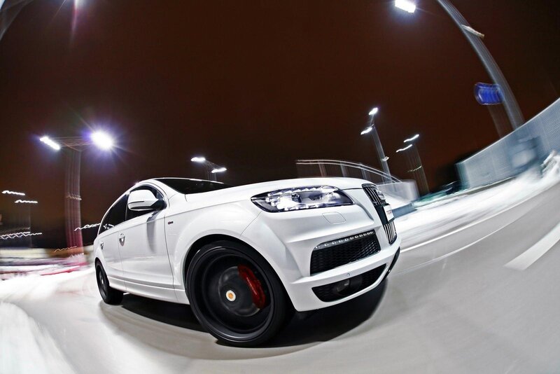 White Audi Suv — Dynamic, Night