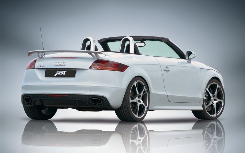 white audi tt cabriolet