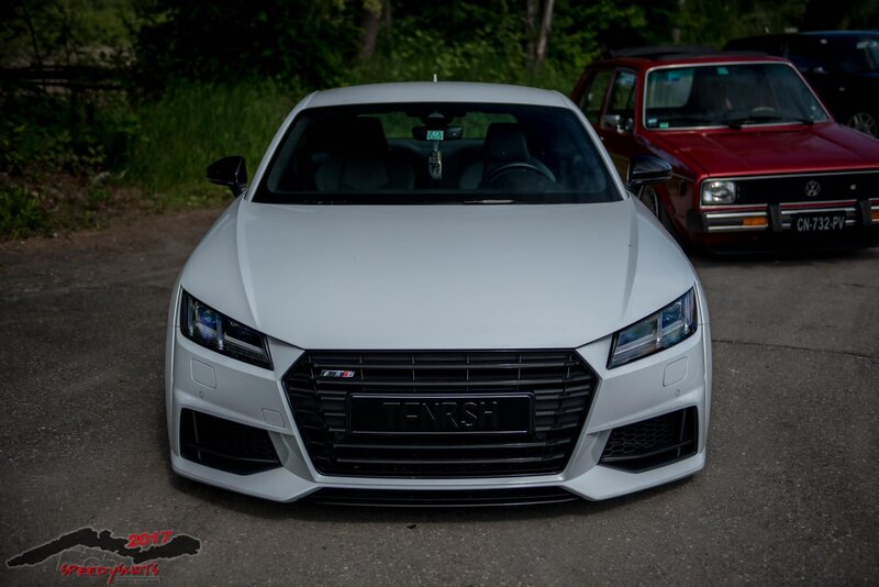 White Audi Tt Car — Calm
