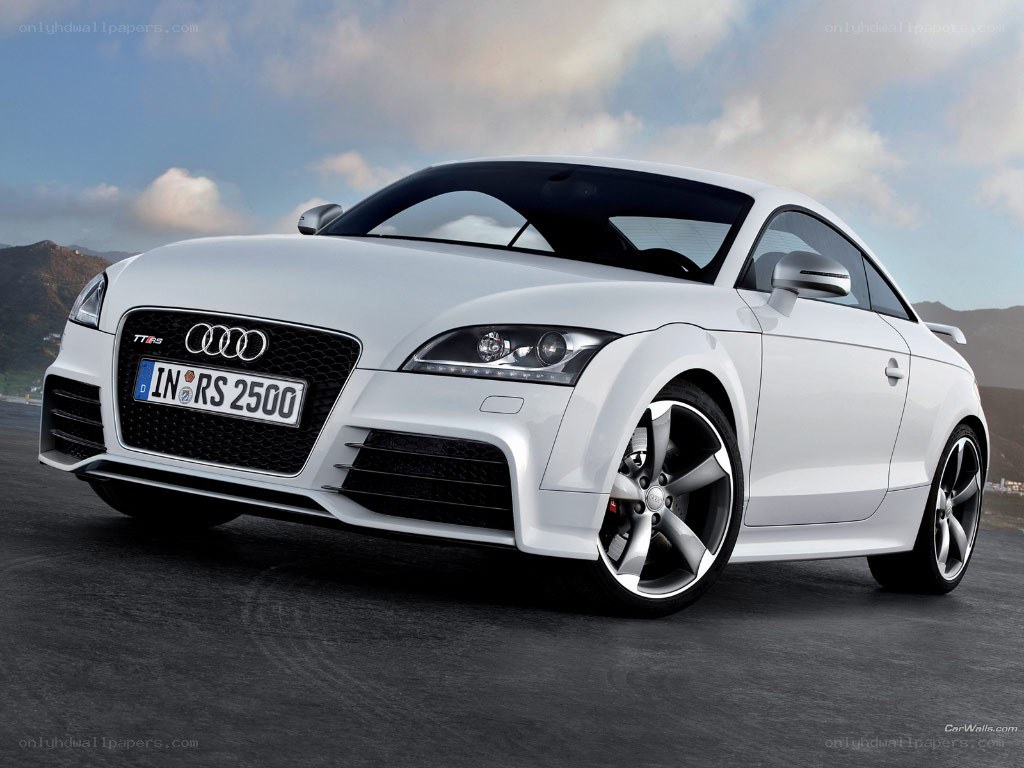white audi tt rs coupe