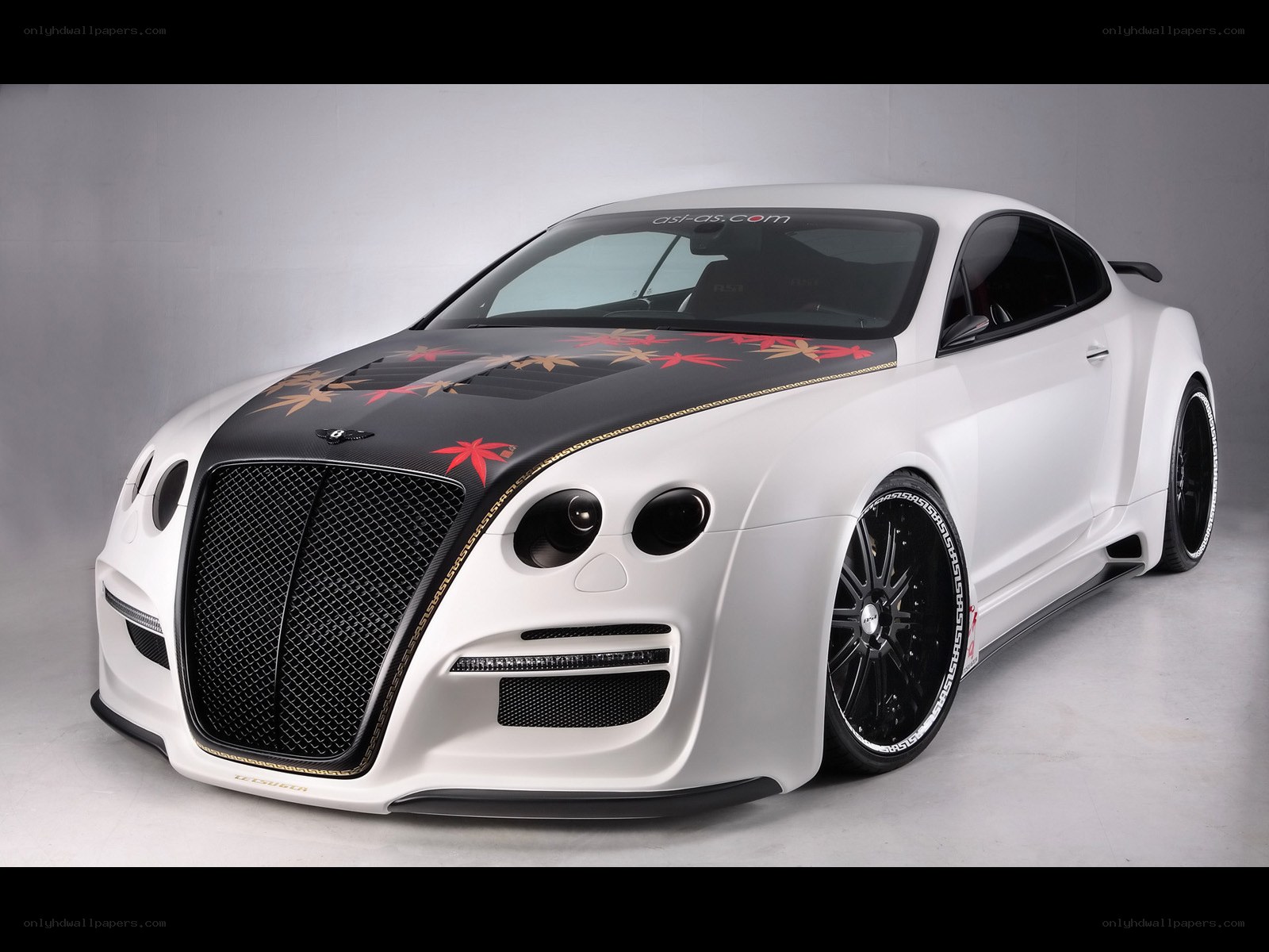 white bentley with maple leaf design