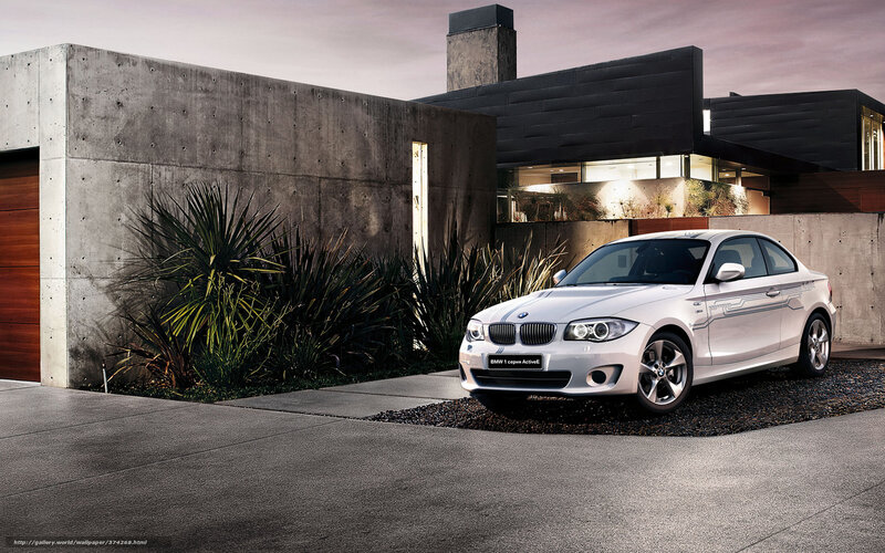 White BMW 1 Series ActiveE