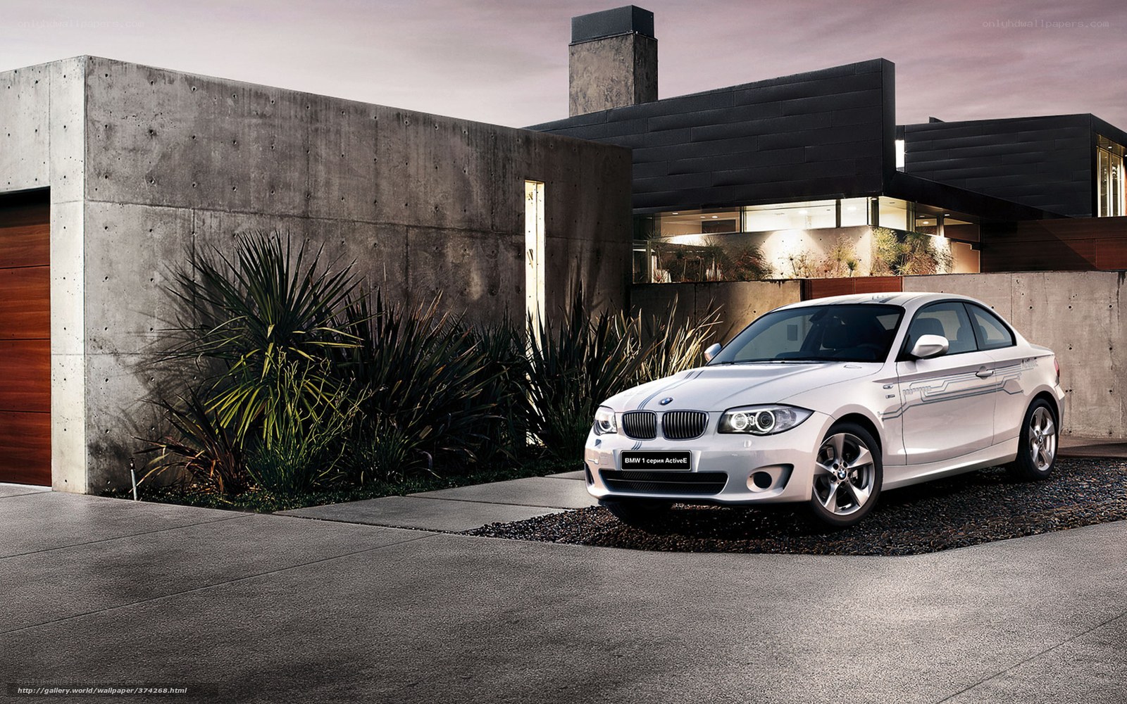 White BMW 1 Series ActiveE