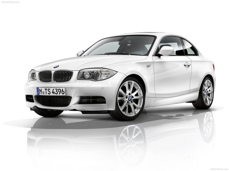 white bmw 1-series coupe