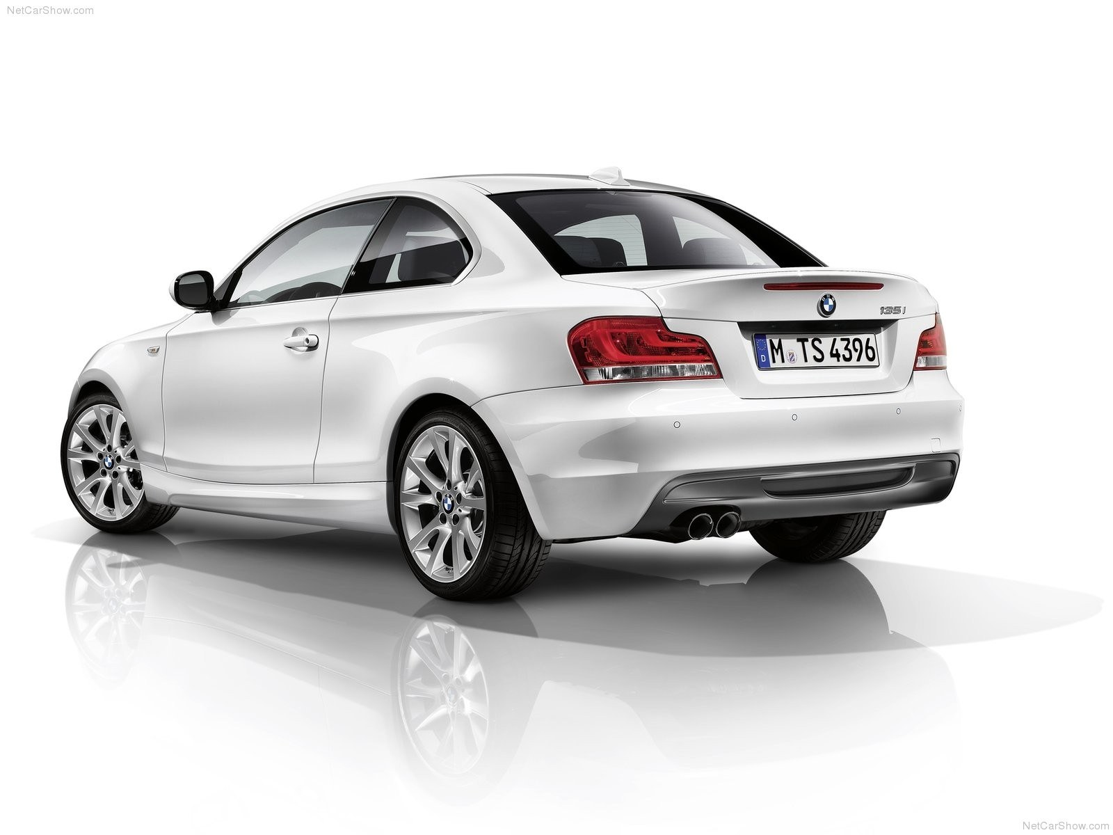White BMW 135i Coupe