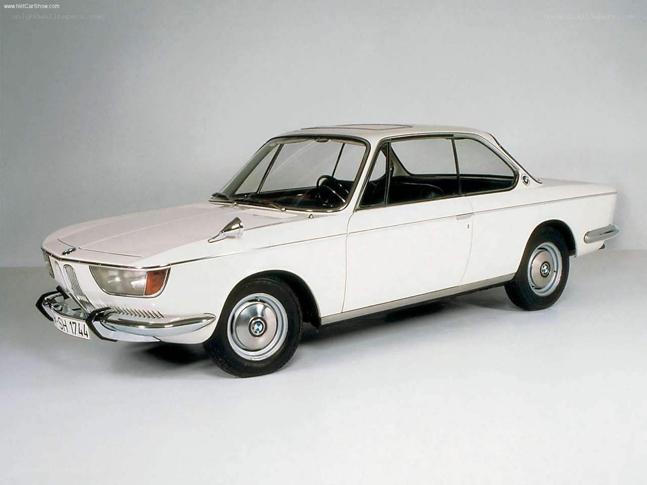 White BMW 2000 CS Coupe