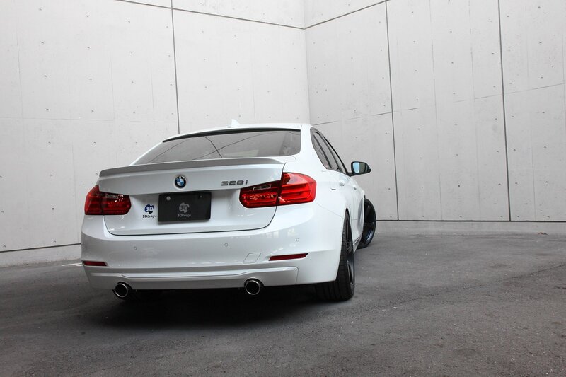 white bmw 328i rear view