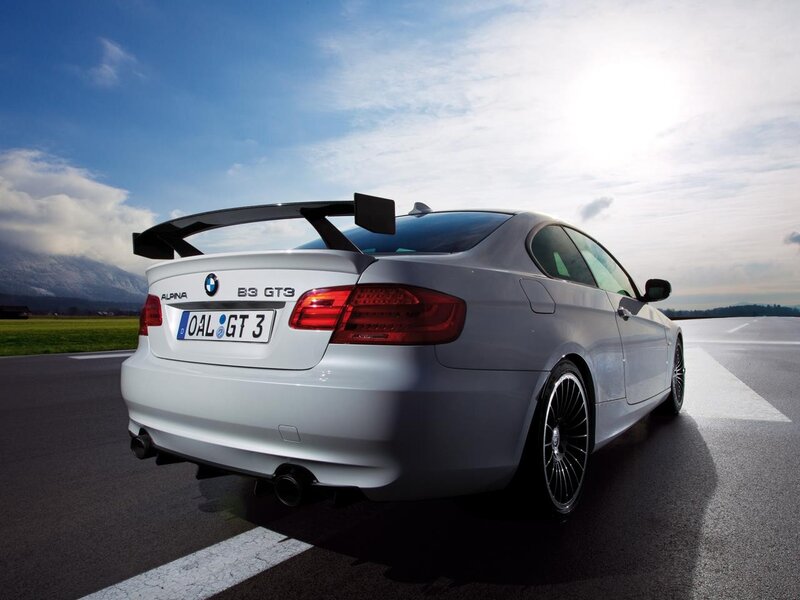 White BMW Alpina B3 GT3 on track