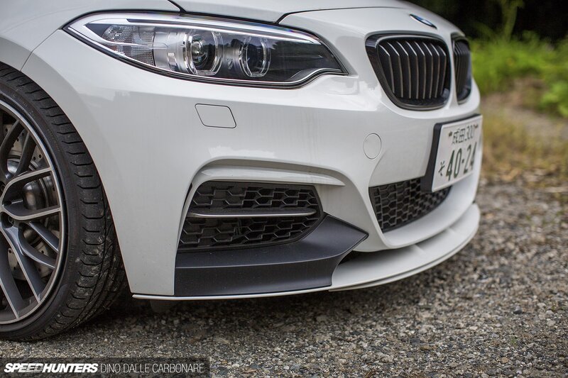 White Bmw Car Front — Neutral