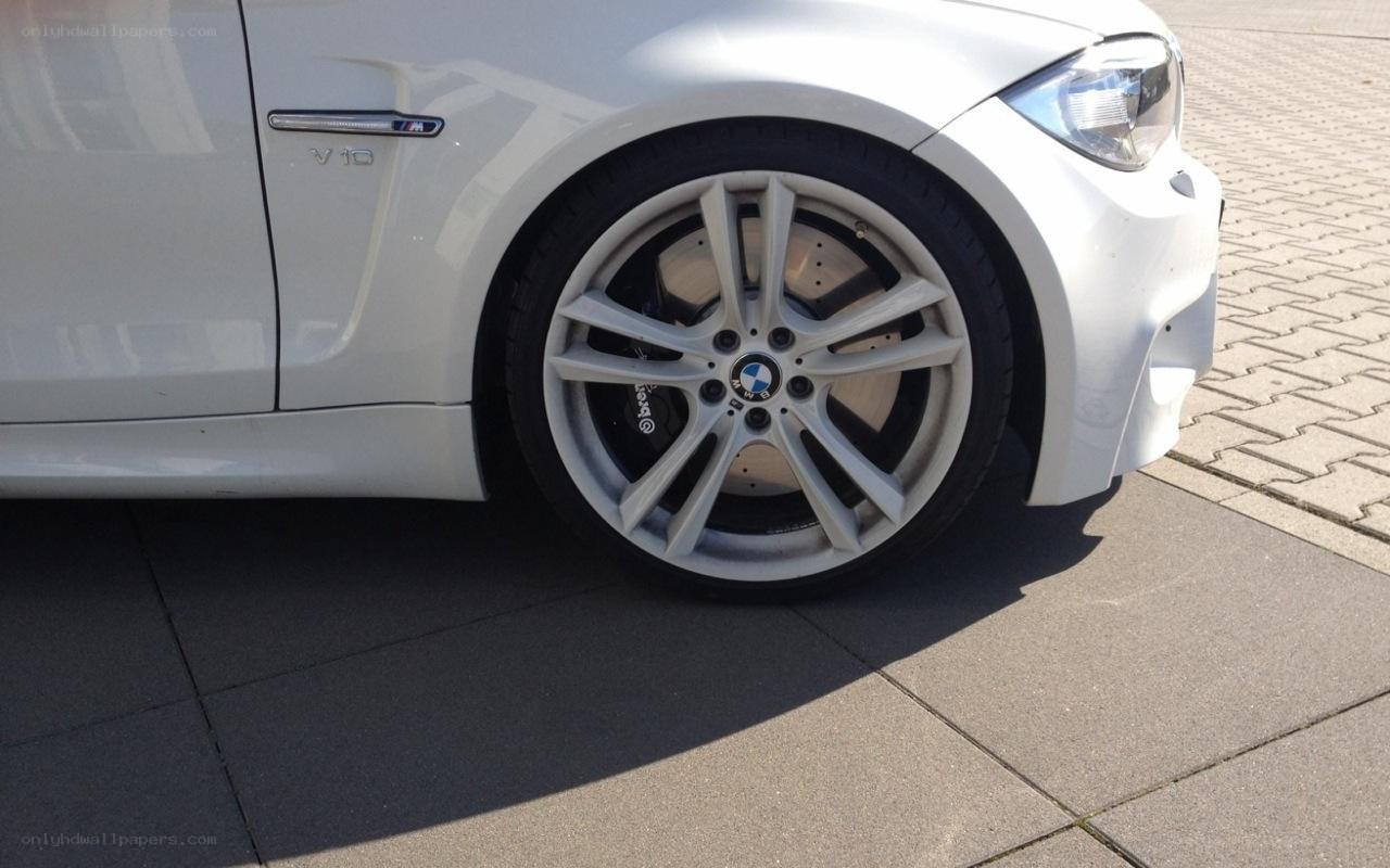 white bmw m135i wheel