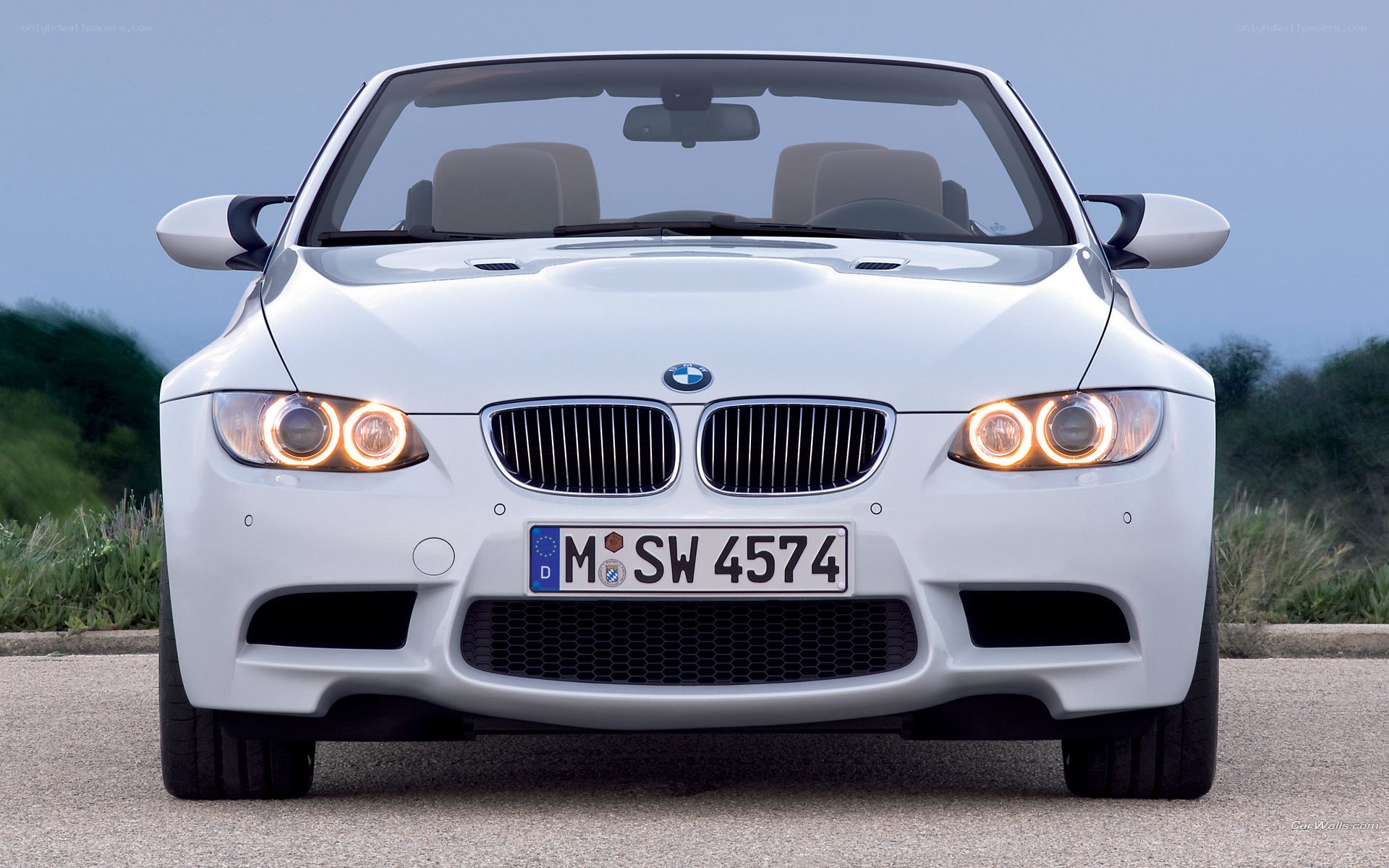 white bmw m3 convertible