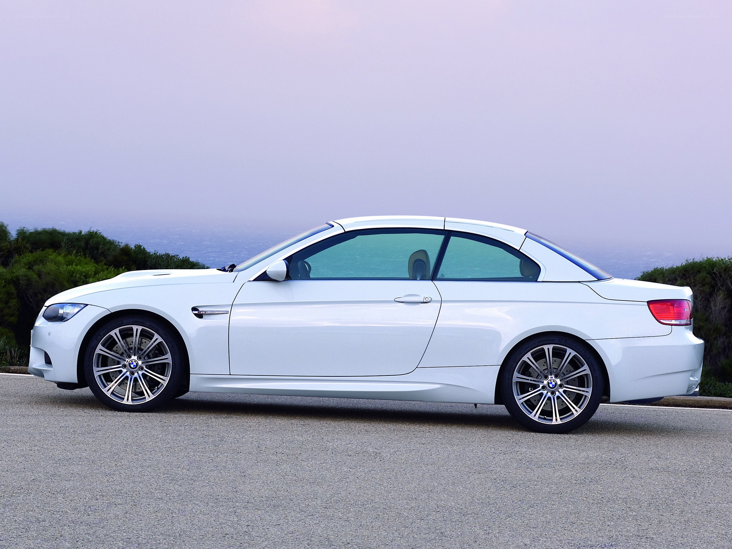 white bmw m3 convertible