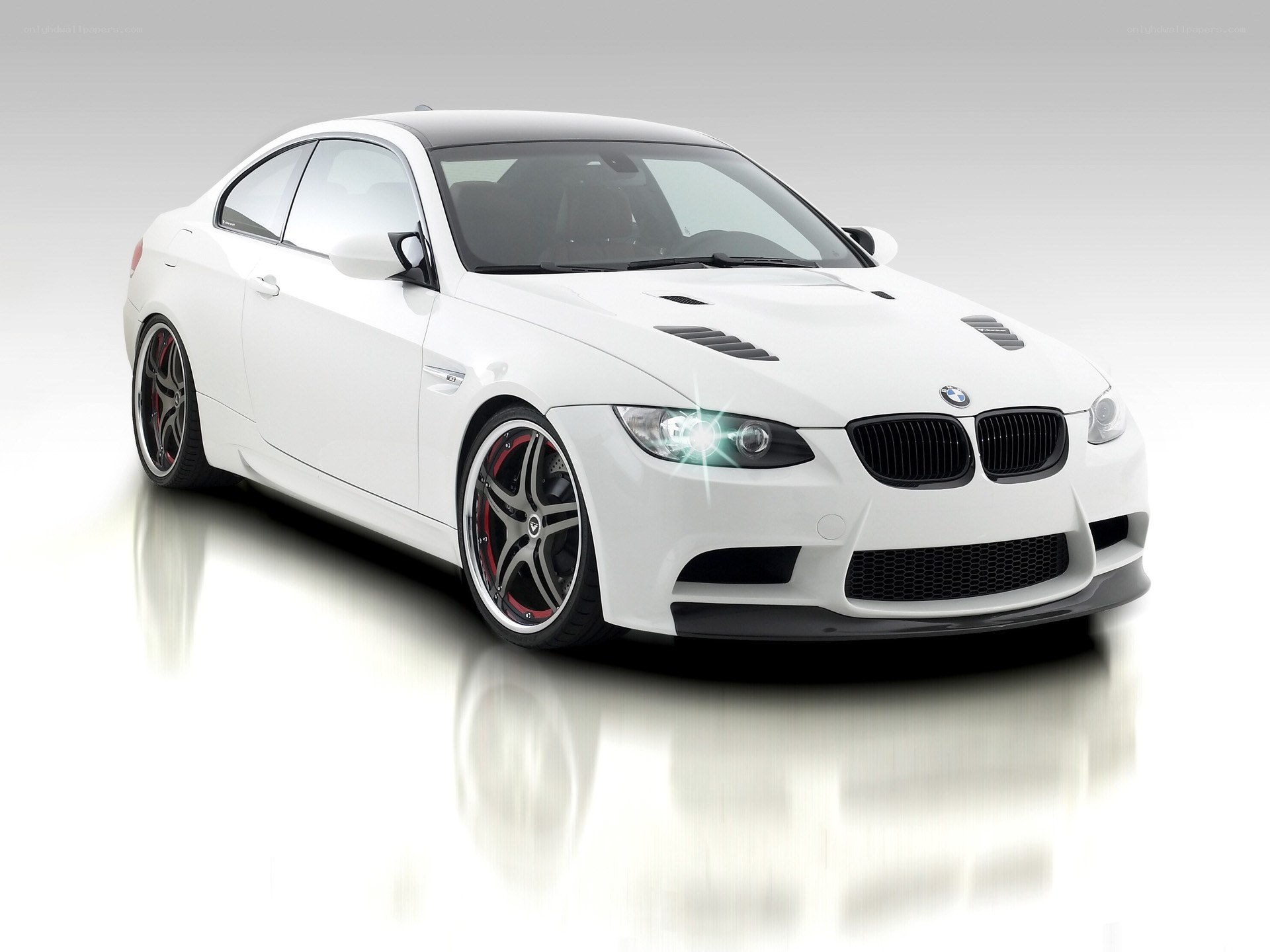 white bmw m3 coupe