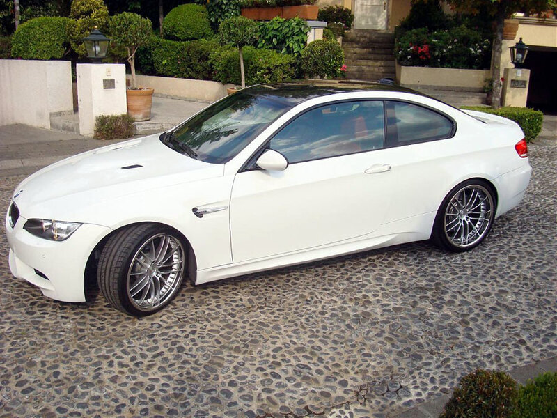 white bmw m3 coupe