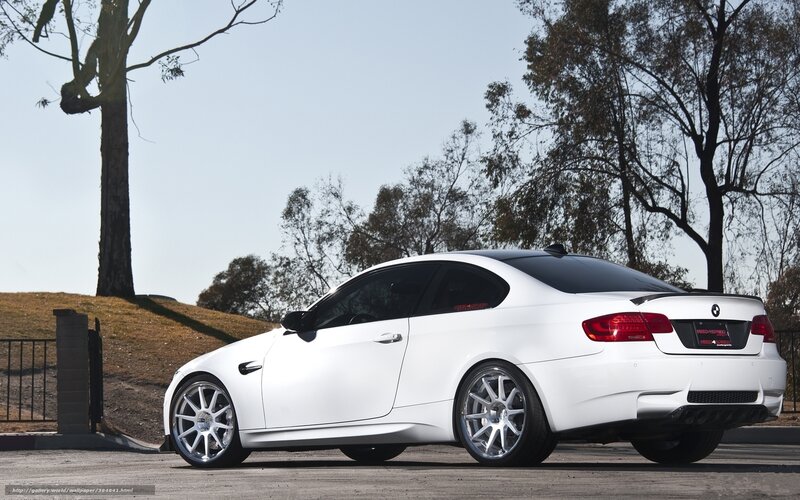 white bmw m3 coupe