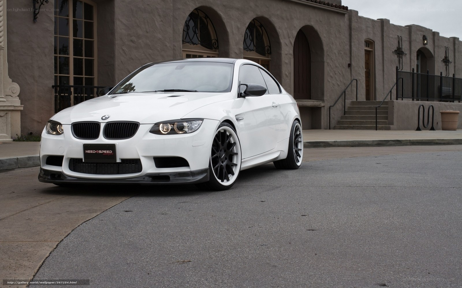 white bmw m3 coupe