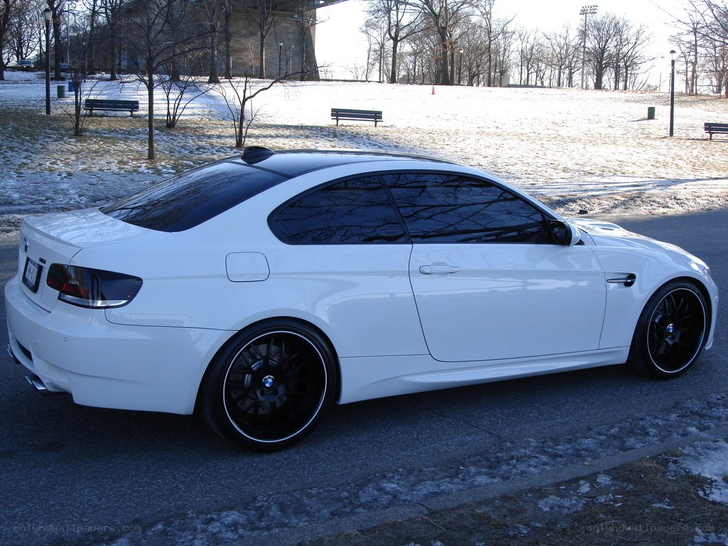 white bmw m3 coupe