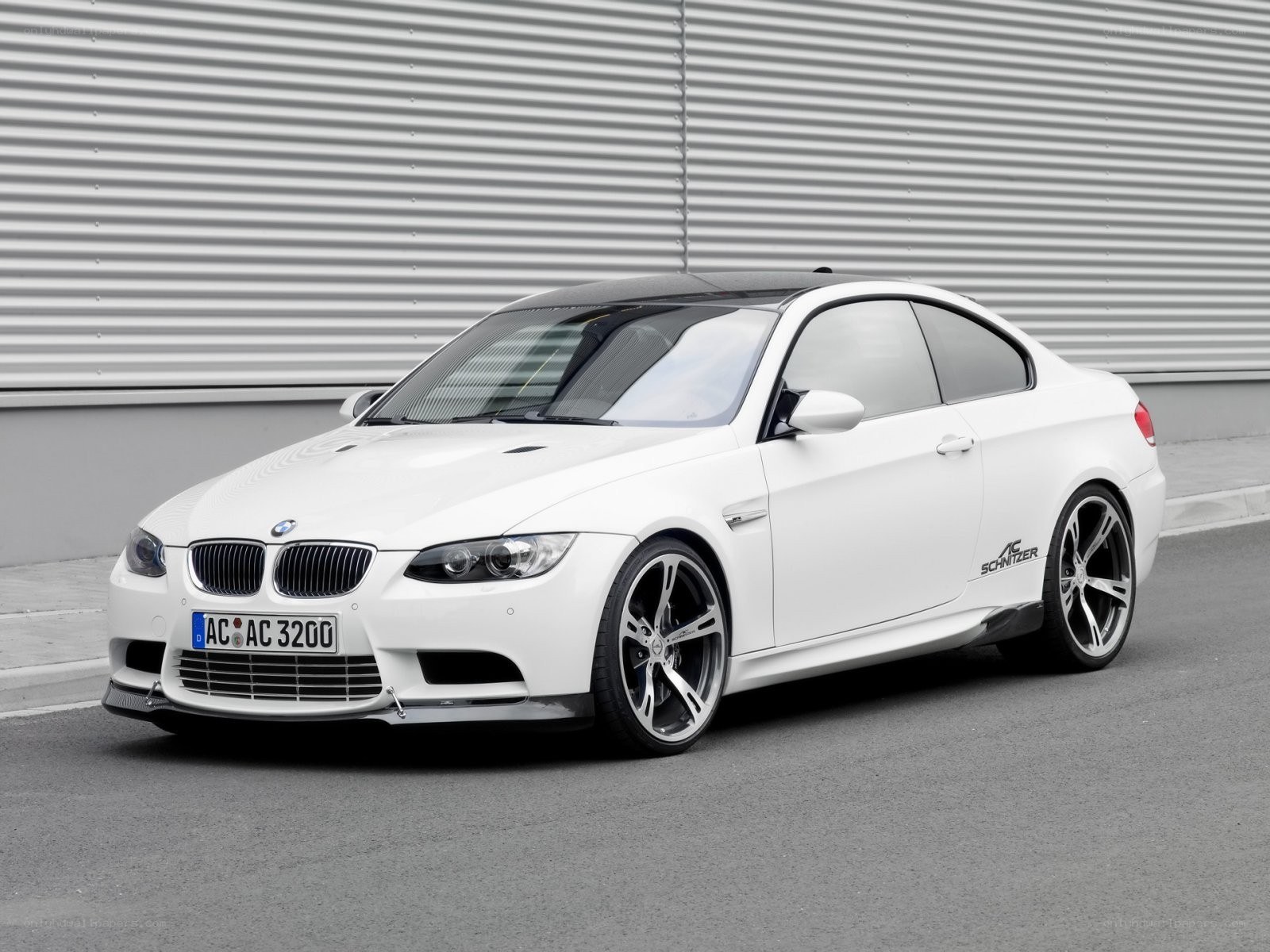 white bmw m3 coupe