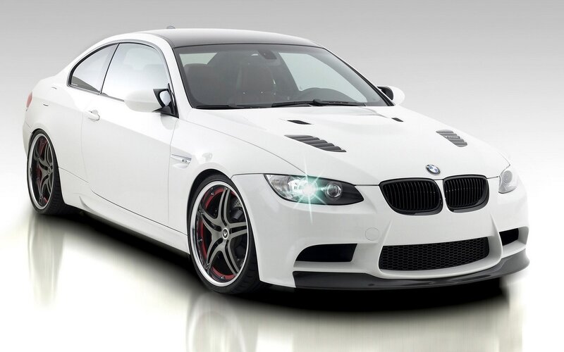 white bmw m3 coupe
