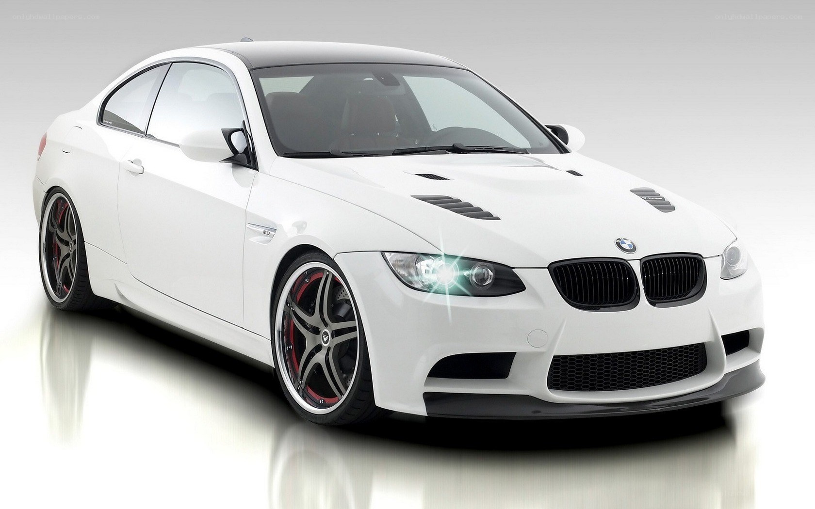 white bmw m3 coupe