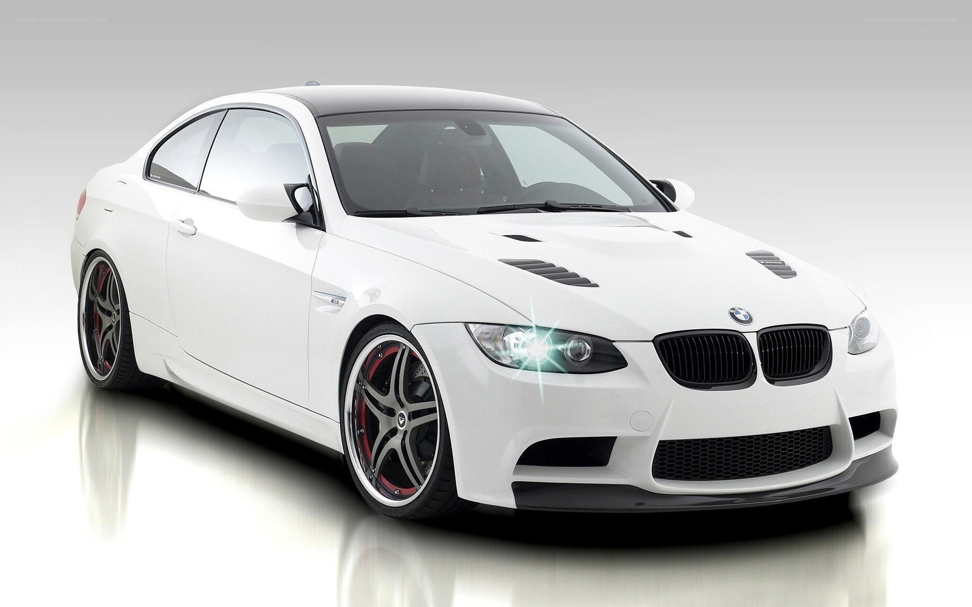 white bmw m3 coupe