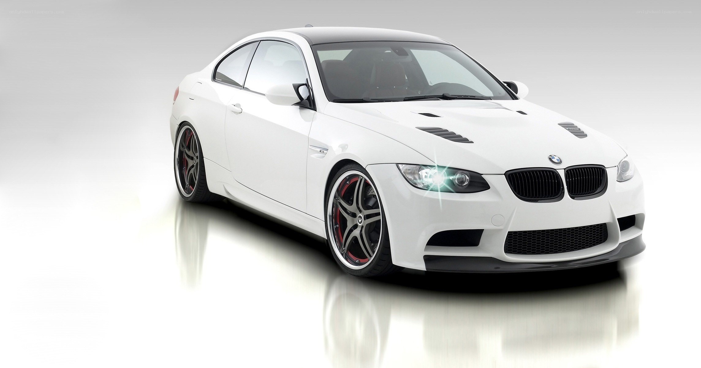 white bmw m3 coupe