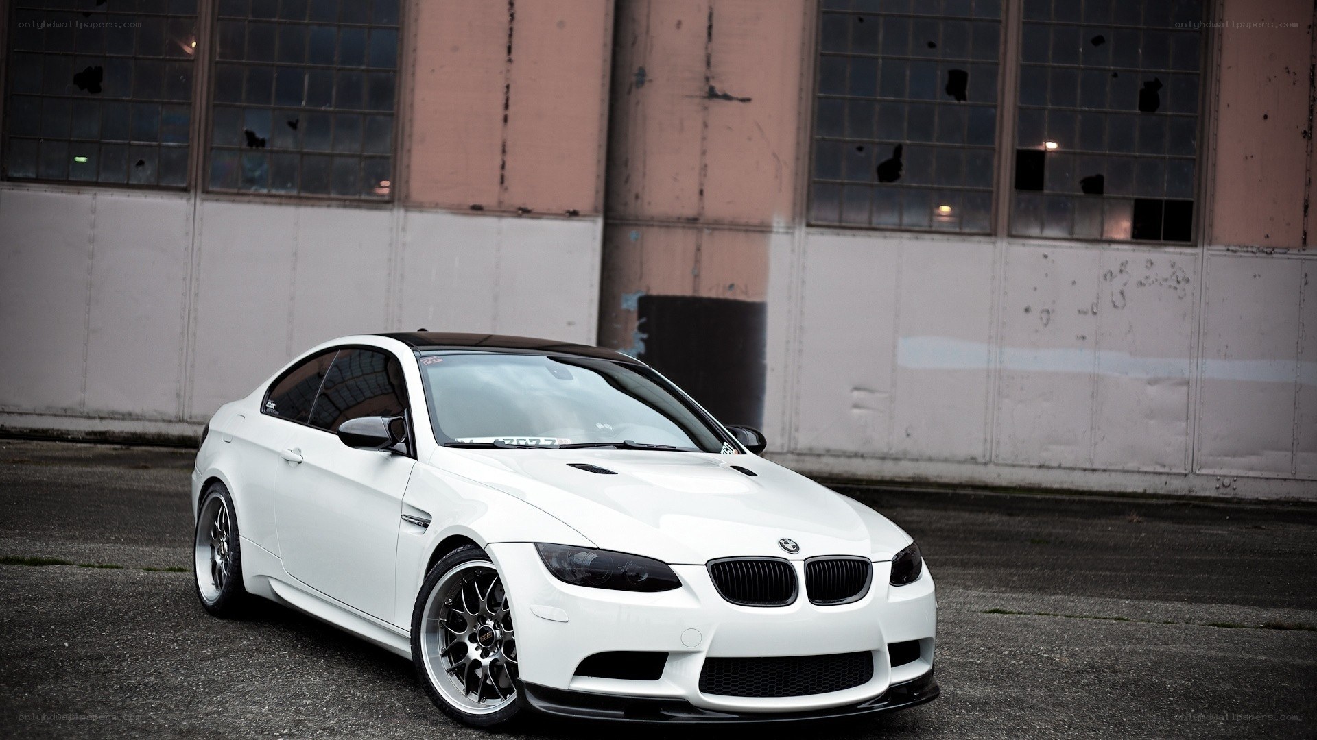 white bmw m3 coupe